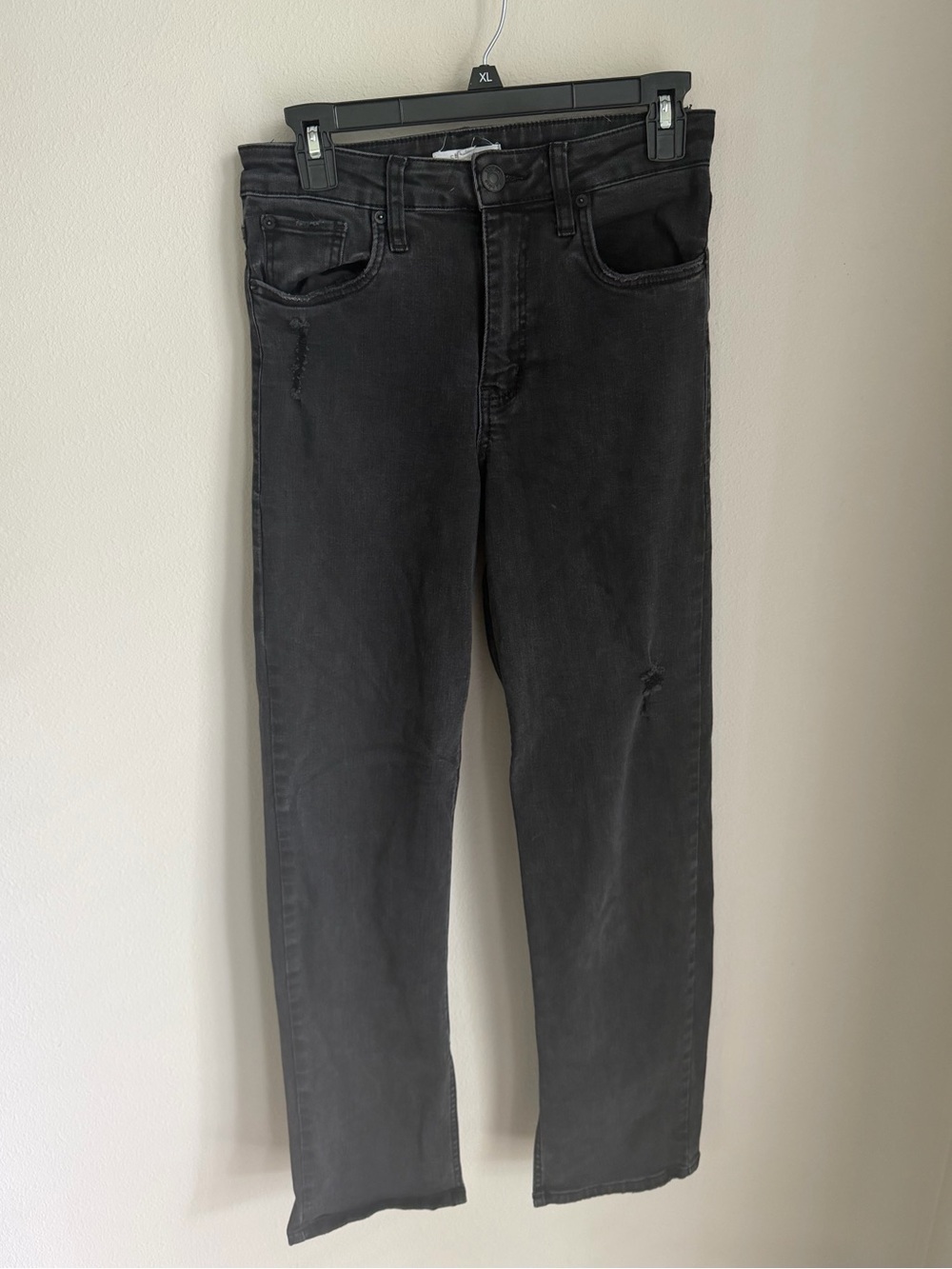 Women’s Black Straight-Leg Jeans